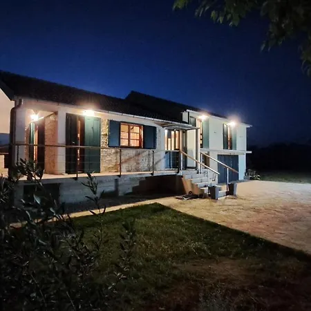 Kuca Za Odmor Neli Prázdninový dům *